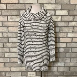 3for$20 sweater xs